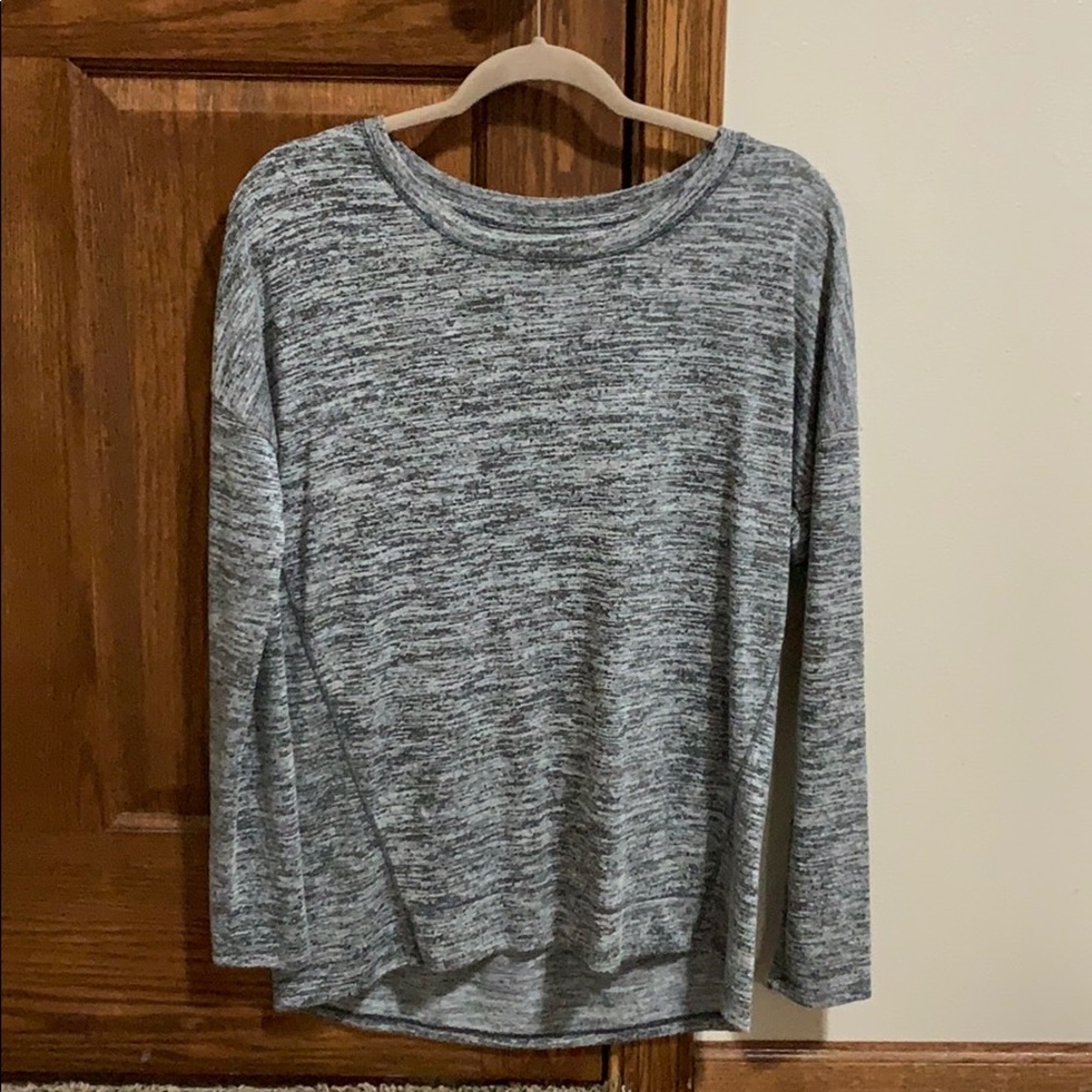 Heather gray long sleeve sweater size medium